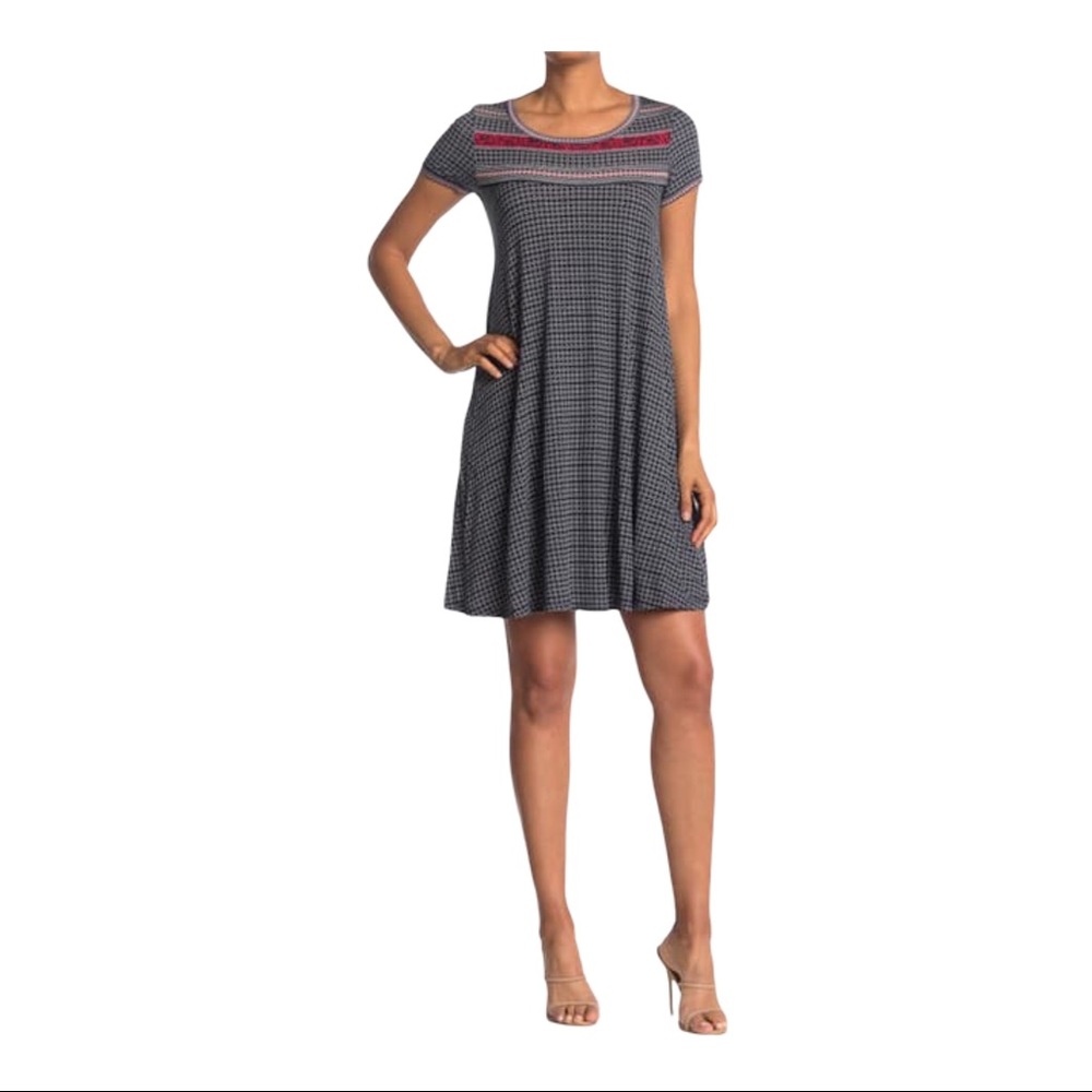 Max Edition Short Sleeve Shift Dress